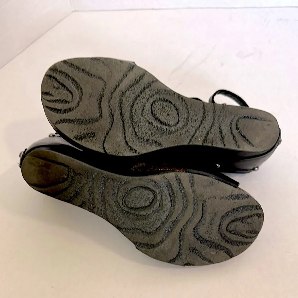 OTBT Black Wedge Sandals